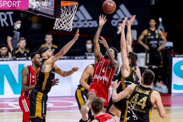 多国际游客 多国际游客